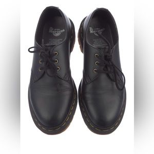 Dr. Martens Black Lace Up Leather Oxfords Loafers